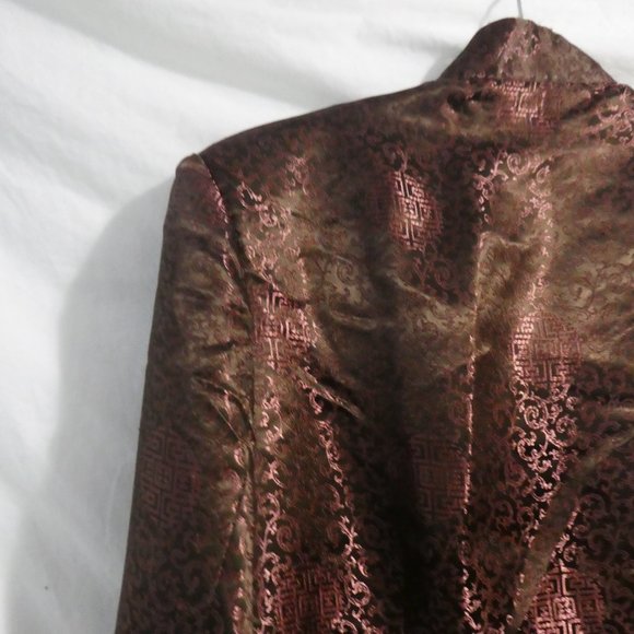 Elegant Brocade Jacket - Picture 9 of 15